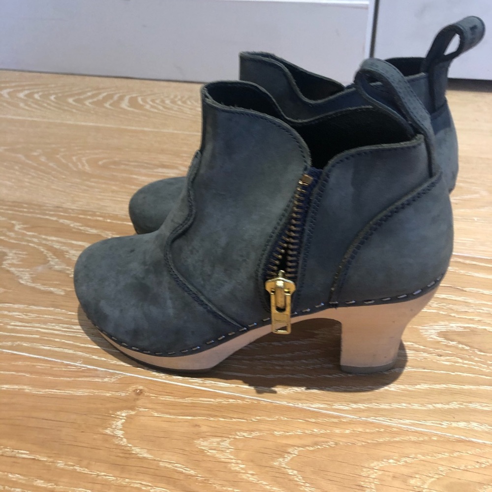 Swedish Hasbeens Zip It Emy Clog Boots 37